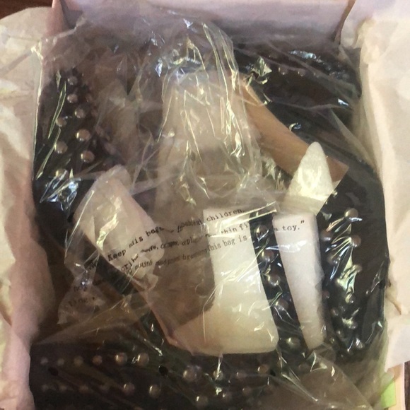 Black heels - Picture 6 of 7